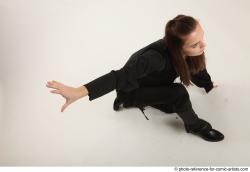 ANGELIA KNEELING POSE SITH